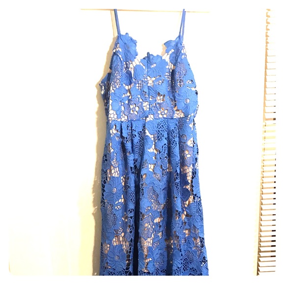 Dresses & Skirts - Brand New Blue Lace Midi Dress